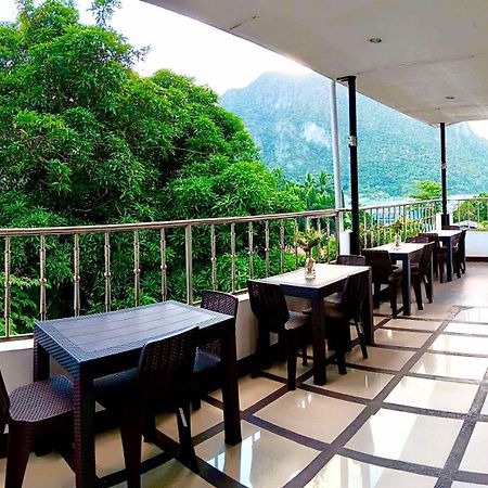 Forest Bay Inn 爱妮岛 外观 照片