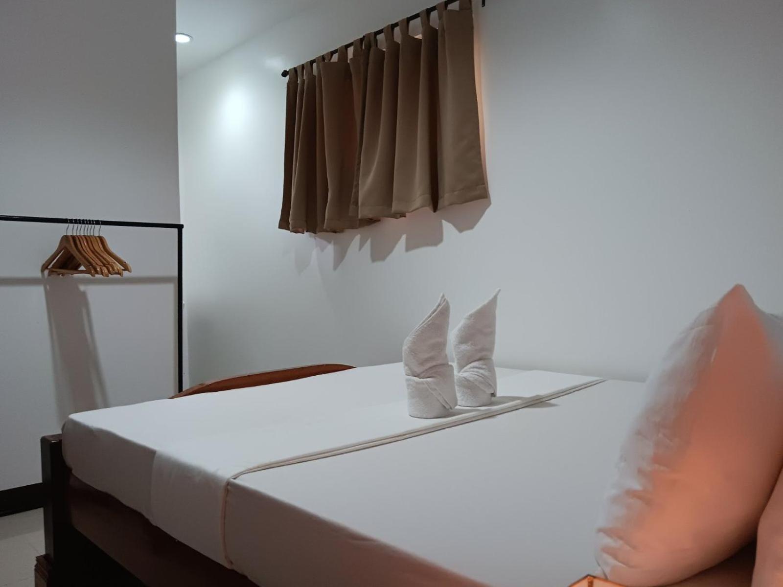 Forest Bay Inn 爱妮岛 外观 照片